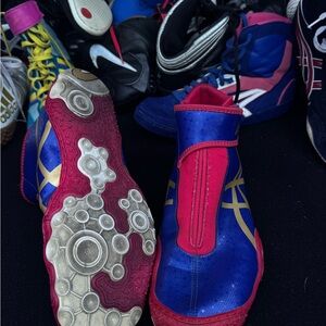 Asics Omniflex red and blue wrestling shoes men’s size 11.5 fit like 10